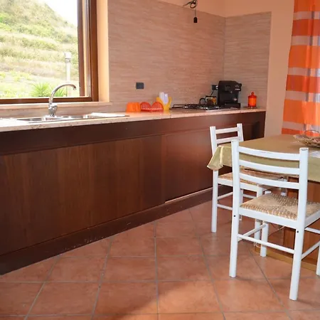 Vendégház Casa Baremma Marineo
